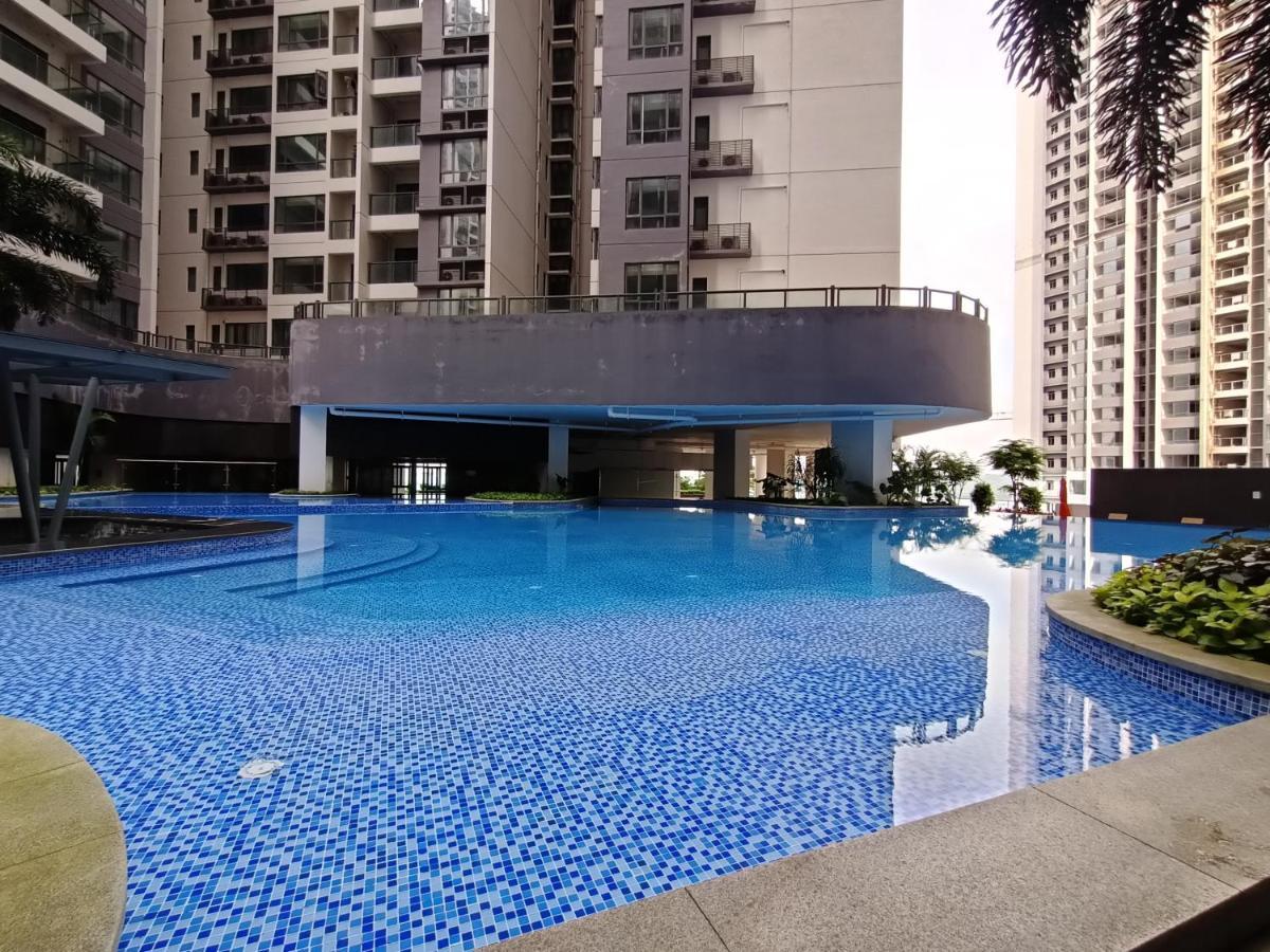 ג'והור בהרו R&F Princess Cove Premium Homestay Famaily מראה חיצוני תמונה